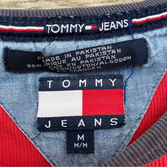 90s Vintage Tommy Hilfiger Ribbed Fitted T-Shirt - Picture 12 of 14